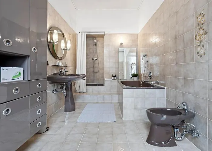 Stylish & Modern Viennese *