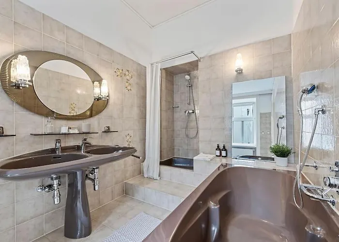 Stylish & Modern Viennese * Vienna